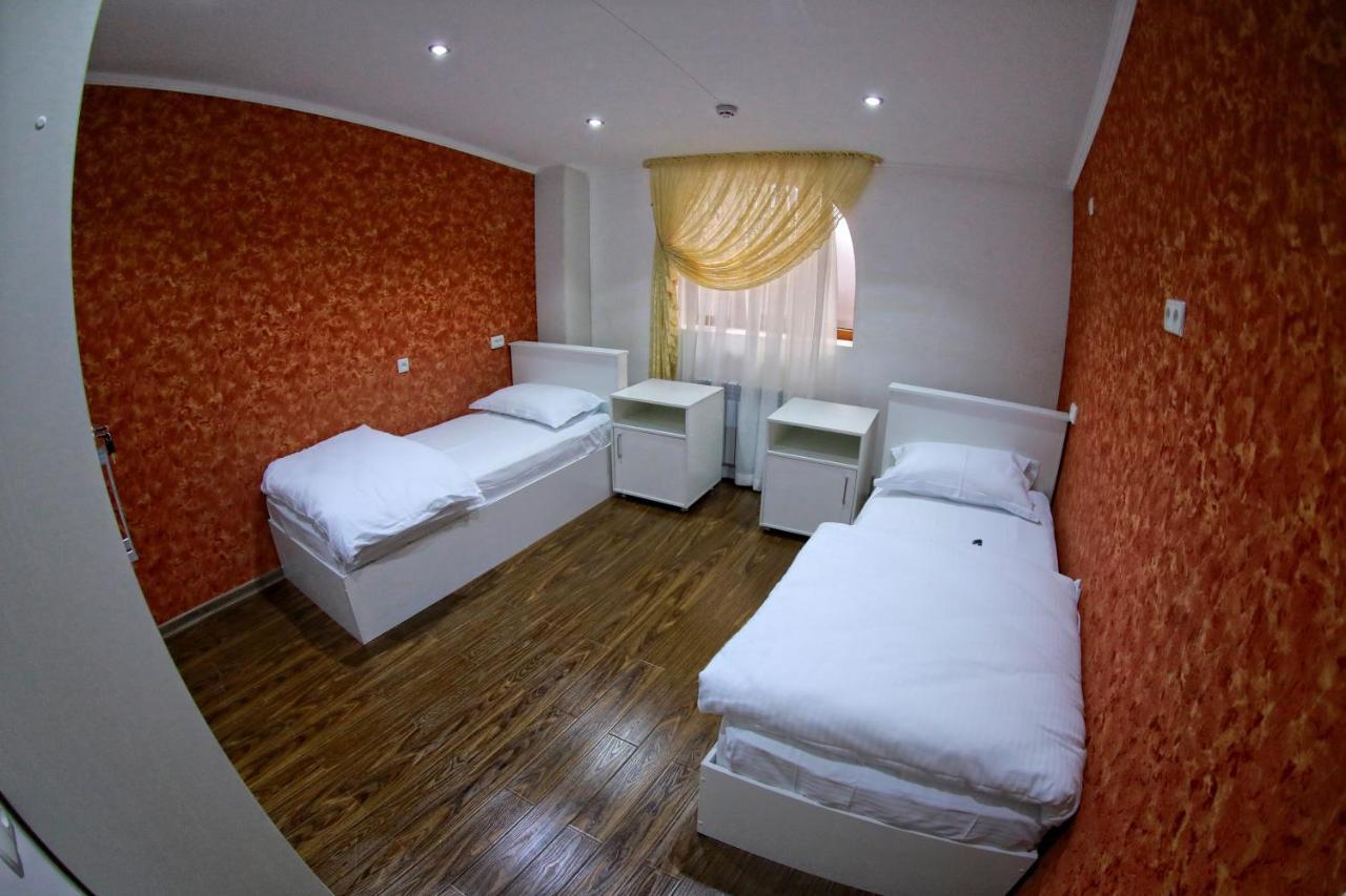 Manija Hostel Samarkand Exteriör bild