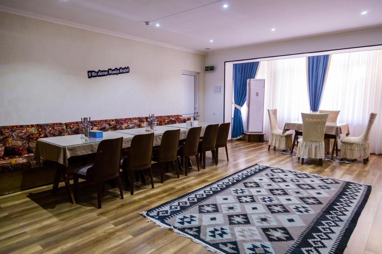 Manija Hostel Samarkand Exteriör bild