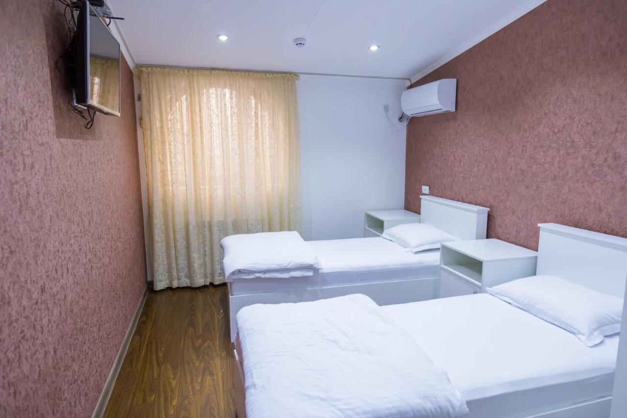 Manija Hostel Samarkand Exteriör bild