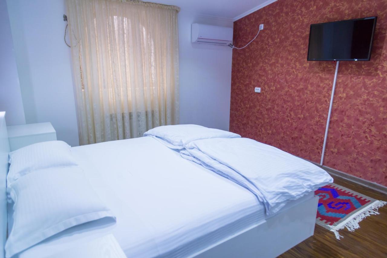 Manija Hostel Samarkand Exteriör bild